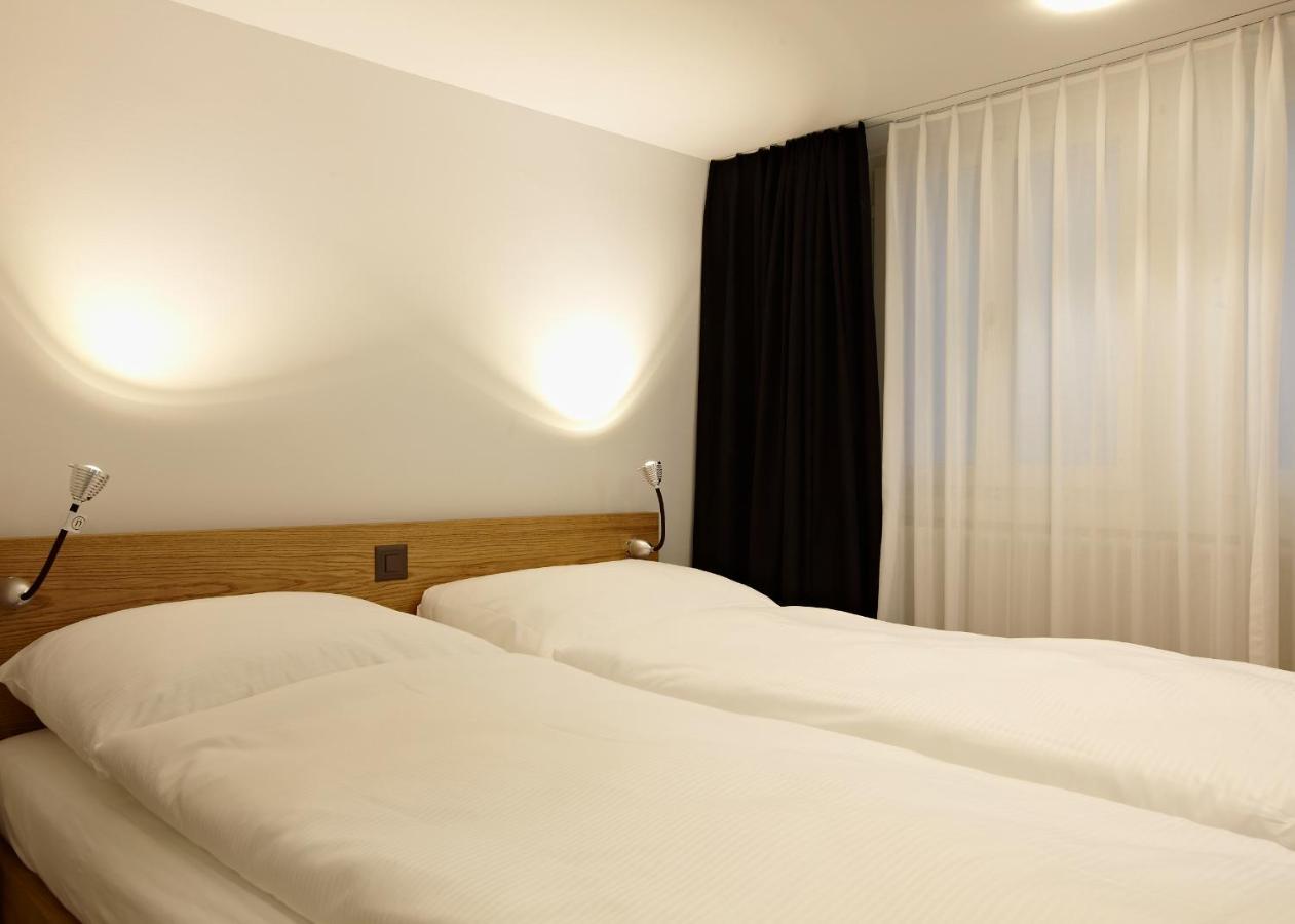 Hotel Lestelle - Self Check-In Люцерн Екстериор снимка