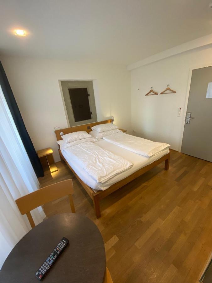 Hotel Lestelle - Self Check-In Люцерн Екстериор снимка