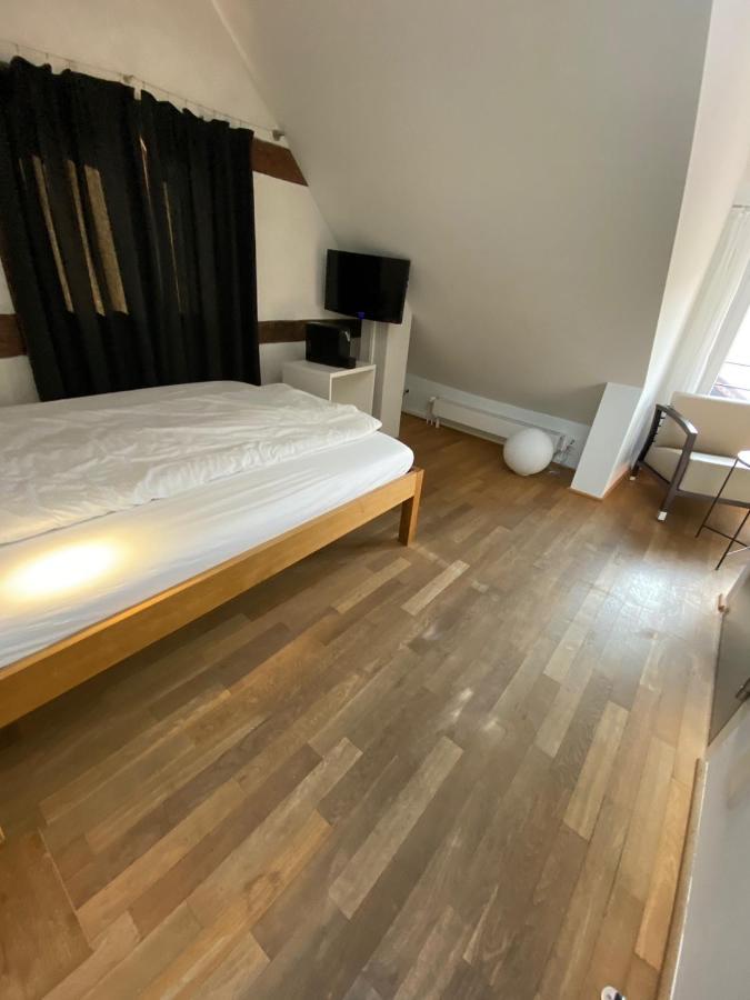 Hotel Lestelle - Self Check-In Люцерн Екстериор снимка