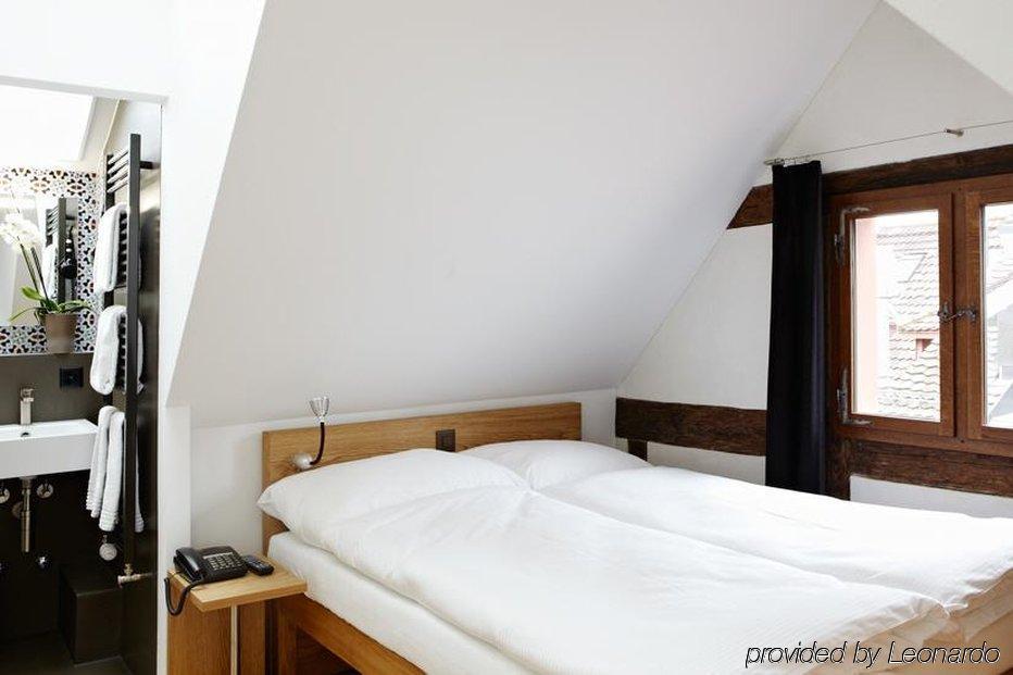 Hotel Lestelle - Self Check-In Люцерн Стая снимка
